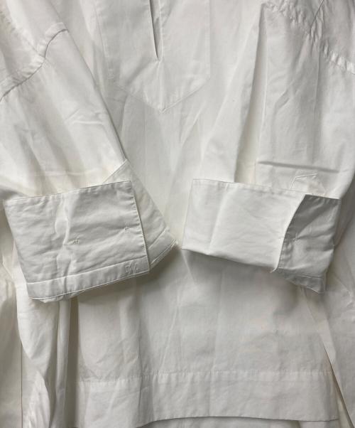 YLEVE（イレーヴ）YLEVE (イレーヴ) BOURRIENNE (ブリエンヌ) コットンタイプライター ポンチョ シャツ ホワイト サイズ:1の古着・服飾アイテム