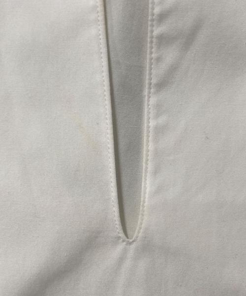 YLEVE（イレーヴ）YLEVE (イレーヴ) BOURRIENNE (ブリエンヌ) コットンタイプライター ポンチョ シャツ ホワイト サイズ:1の古着・服飾アイテム