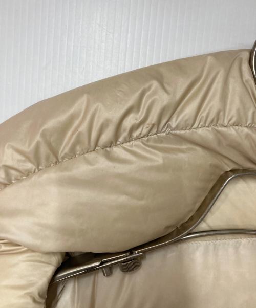 MONCLER（モンクレール）MONCLER (モンクレール) ダウンジャケット ベージュの古着・服飾アイテム