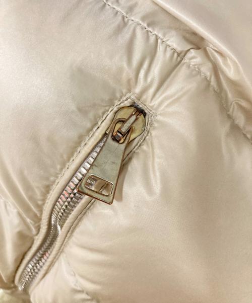 MONCLER（モンクレール）MONCLER (モンクレール) ダウンジャケット ベージュの古着・服飾アイテム