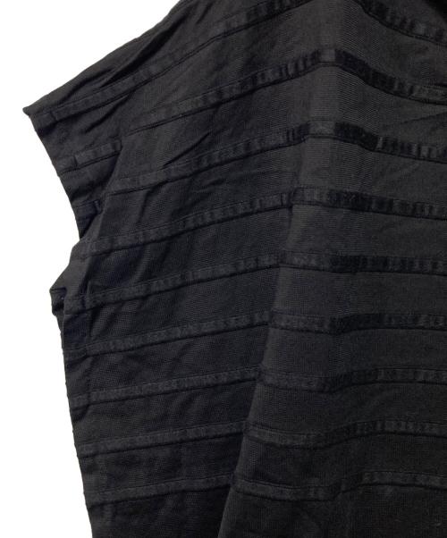 me ISSEY MIYAKE（ミーイッセイ ミヤケ）me ISSEY MIYAKE (ミーイッセイ ミヤケ) ボーダーカットソー ブラック サイズ:Freeの古着・服飾アイテム