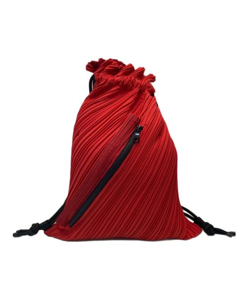 PLEATS PLEASE（プリーツプリーズ）PLEATS PLEASE (プリーツプリーズ) Pleated Drawstring Backpack レッドの古着・服飾アイテム