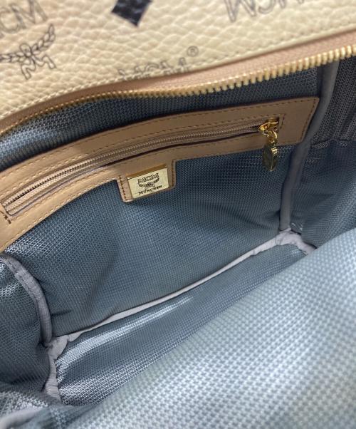 MCM（エムシーエム）MCM (エムシーエム) ヴィセトス リュック ベージュの古着・服飾アイテム