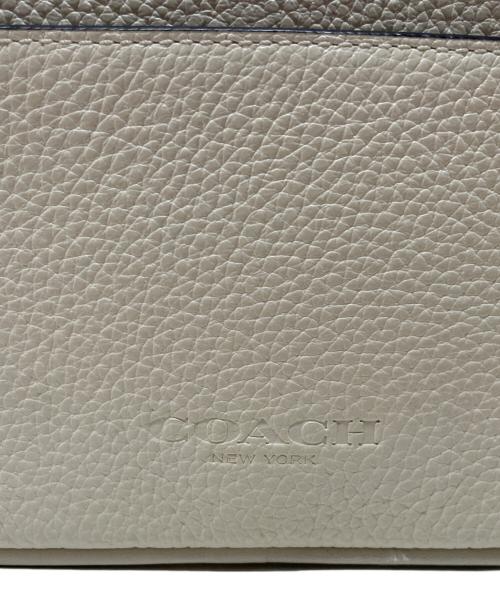 COACH（コーチ）COACH (コーチ) ショルダーバッグ ホワイトの古着・服飾アイテム