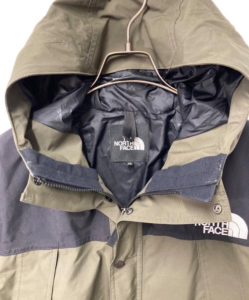 THE NORTH FACE（ザ ノース フェイス）THE NORTH FACE (ザ ノース フェイス) マウンテンライトジャケット オリーブ×ブラック サイズ:Ｍの古着・服飾アイテム
