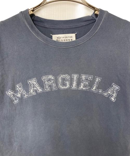 Maison Margiela（メゾンマルジェラ）Maison Margiela (メゾンマルジェラ) Collage Logo T-Shirt ネイビー サイズ:Mの古着・服飾アイテム