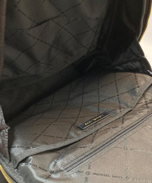 MICHAEL KORS（マイケルコース）MICHAEL KORS (マイケルコース) Erin ラージサイズバックパック ブラックの古着・服飾アイテム