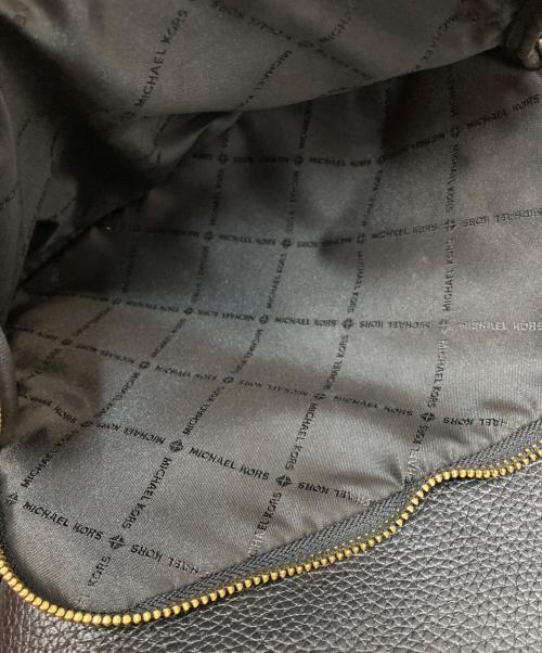 MICHAEL KORS（マイケルコース）MICHAEL KORS (マイケルコース) Erin ラージサイズバックパック ブラックの古着・服飾アイテム