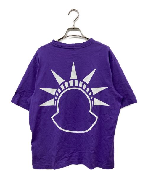 MONCLER（モンクレール）MONCLER (モンクレール) ALICIA KEYS 23SSダメージ加工プリントTシャツ パープル サイズ:Sの古着・服飾アイテム