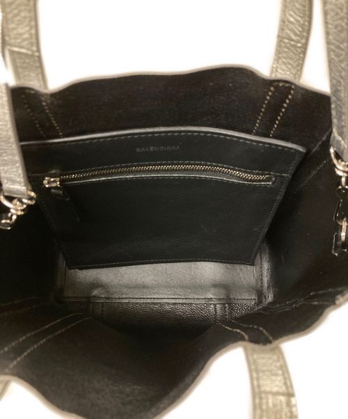 BALENCIAGA（バレンシアガ）BALENCIAGA (バレンシアガ) エブリデイトートXXS 2WAYバッグ シルバーの古着・服飾アイテム