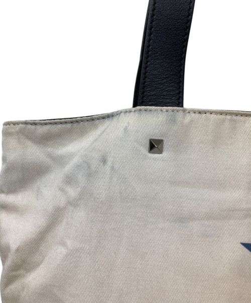 VALENTINO GARAVANI（ヴァレンティノ・ガラヴァーニ）VALENTINO GARAVANI (ヴァレンティノ・ガラヴァーニ) Jamie Reid (ジェイミー・リード) トートバッグ アイボリーの古着・服飾アイテム