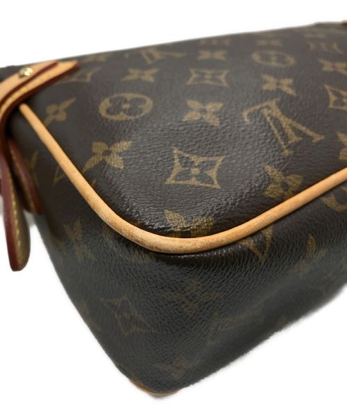 LOUIS VUITTON（ルイ ヴィトン）LOUIS VUITTON (ルイ ヴィトン) ショルダーバッグ ブラウンの古着・服飾アイテム