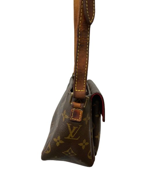 LOUIS VUITTON（ルイ ヴィトン）LOUIS VUITTON (ルイ ヴィトン) ショルダーバッグ ベージュの古着・服飾アイテム