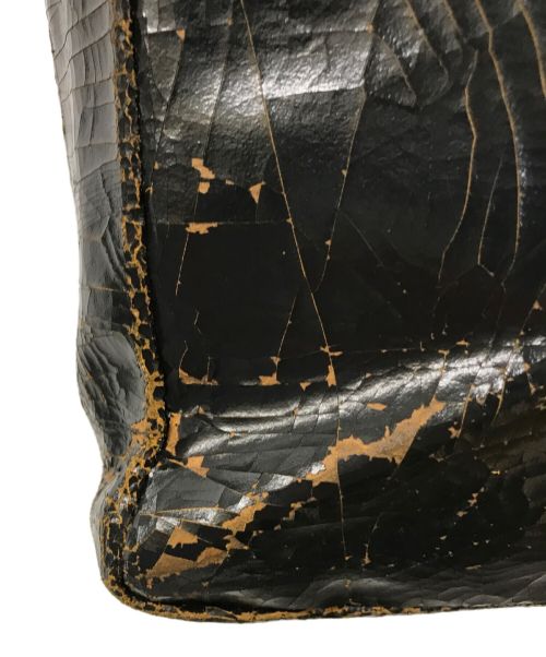 MARC MARMEL（マークマーメル）MARC MARMEL (マークマーメル) クラッキングショルダーバッグ ブラックの古着・服飾アイテム