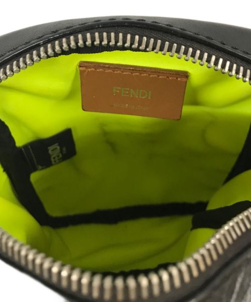 FENDI（フェンディ）FENDI (フェンディ) バッグバグズ スモール クロスボディバッグ ブラックの古着・服飾アイテム