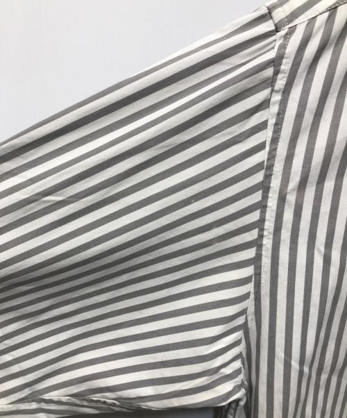 UNDERCOVER（アンダーカバー）UNDERCOVER (アンダーカバー) ストライプシャツ グレー×ホワイト サイズ:Lの古着・服飾アイテム