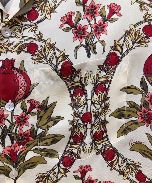 GUCCI（グッチ）GUCCI (グッチ) ボタニカルオープンカラーシルクシャツ ベージュ×レッド サイズ:44の古着・服飾アイテム