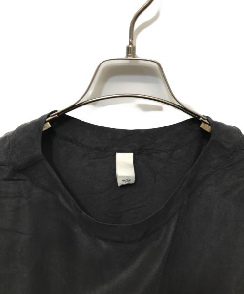 yoli（ヨリ）yoli (ヨリ) Silk long onepiece ブラック サイズ:FREEの古着・服飾アイテム