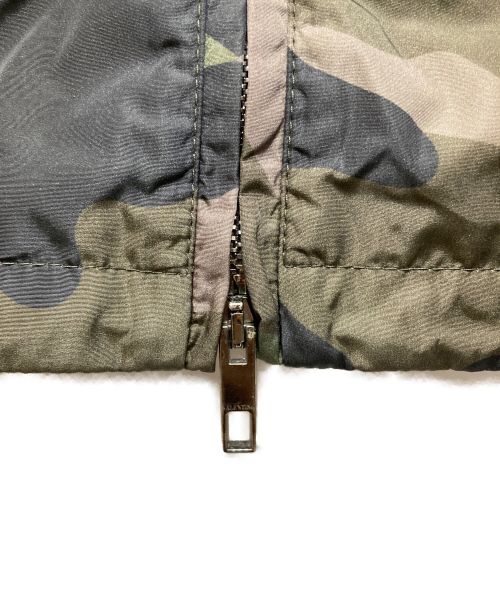 VALENTINO（ヴァレンティノ）VALENTINO (ヴァレンティノ) ウッドランドカモダブルジップパーカー カーキ サイズ:46の古着・服飾アイテム