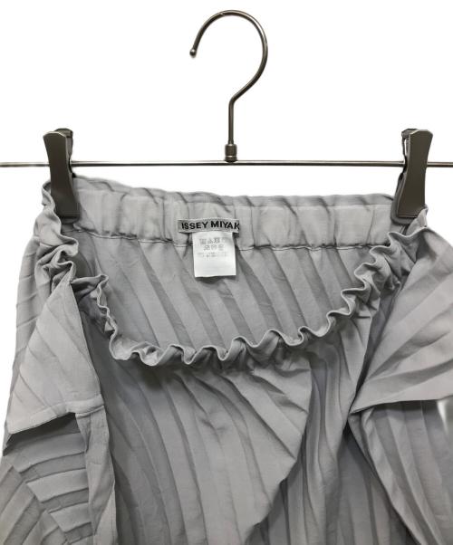 ISSEY MIYAKE（イッセイミヤケ）ISSEY MIYAKE (イッセイミヤケ) RESONANT PLEATS SKIRT グレー サイズ:Sの古着・服飾アイテム