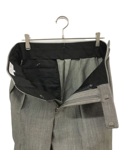 Fumiya Hirano The Trousers（フミヤ ヒラノ ザ トラウザーズ）Fumiya Hirano The Trousers (フミヤ ヒラノ ザ トラウザーズ) REGENT 2タックスラックス グレー サイズ:38の古着・服飾アイテム