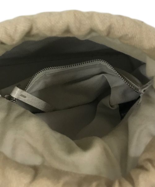 Maison Margiela（メゾンマルジェラ）Maison Margiela (メゾンマルジェラ) 5AC ミディアム カメラバッグ ホワイト サイズ:不明の古着・服飾アイテム