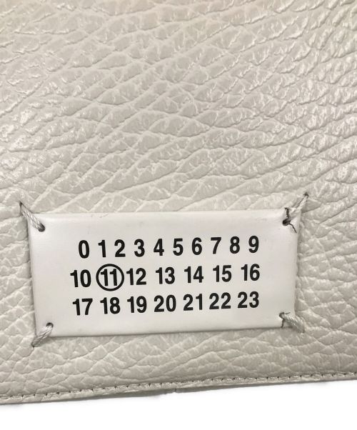 Maison Margiela（メゾンマルジェラ）Maison Margiela (メゾンマルジェラ) 5AC ミディアム カメラバッグ ホワイト サイズ:不明の古着・服飾アイテム