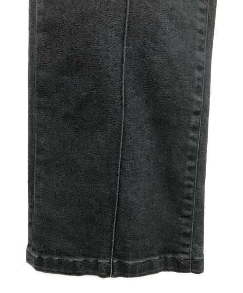 FACTOTUM（ファクトタム）FACTOTUM (ファクトタム) STUDIOUS (ステュディオス) 別注センタークリースストレートデニム グレー サイズ:S 未使用品の古着・服飾アイテム