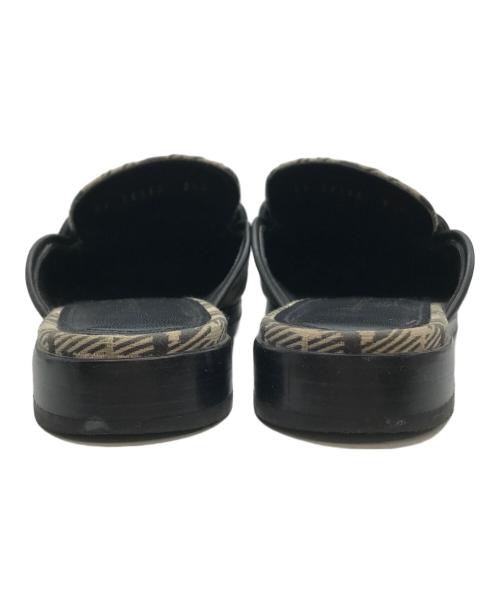 Salvatore Ferragamo（サルヴァトーレ フェラガモ）Salvatore Ferragamo (サルヴァトーレ フェラガモ) ガンチーニ ジャガードミュール ベージュ×ブラック サイズ:5 1/2の古着・服飾アイテム