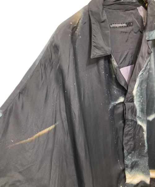 JULIUS（ユリウス）JULIUS (ユリウス) Short Sleeve Graphic Shirt ブラック×グレー サイズ:3の古着・服飾アイテム