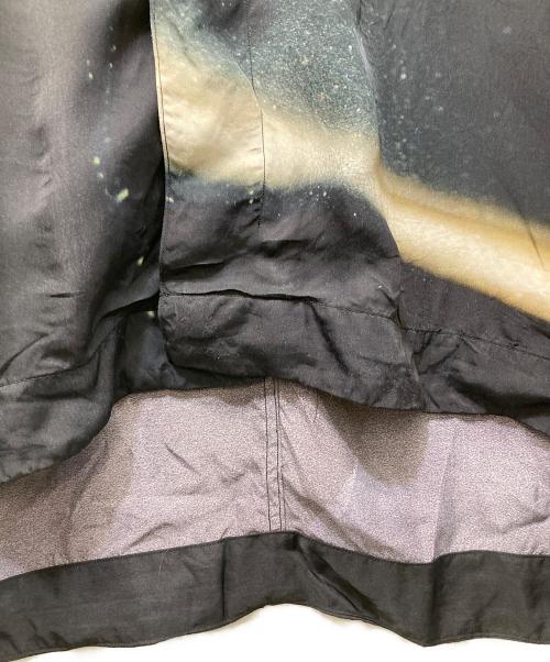 JULIUS（ユリウス）JULIUS (ユリウス) Short Sleeve Graphic Shirt ブラック×グレー サイズ:3の古着・服飾アイテム