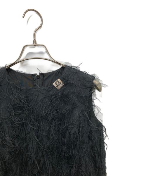 Maison MIHARA YASUHIRO（メゾン ミハラ ヤスヒロ）Maison MIHARA YASUHIRO (メゾン ミハラ ヤスヒロ) Feather Like Jacquard Fabric Dress ブラック サイズ:36の古着・服飾アイテム