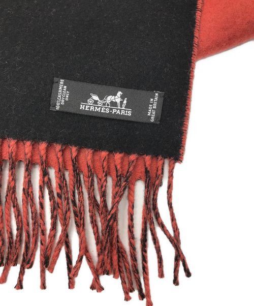 HERMES（エルメス）HERMES (エルメス) フリンジ カザックマフラー ブラック×レッドの古着・服飾アイテム