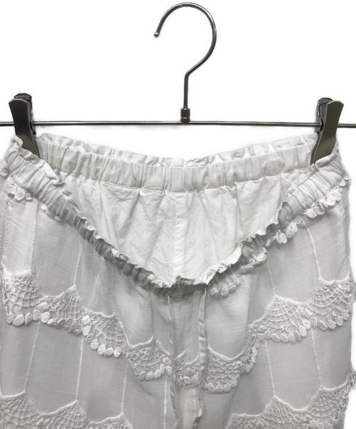 crinkle crinkle crinkle（クリンクル クリンクル クリンクル）crinkle crinkle crinkle (クリンクル クリンクル クリンクル) 3D embroidery easy pant ホワイト サイズ:FREEの古着・服飾アイテム