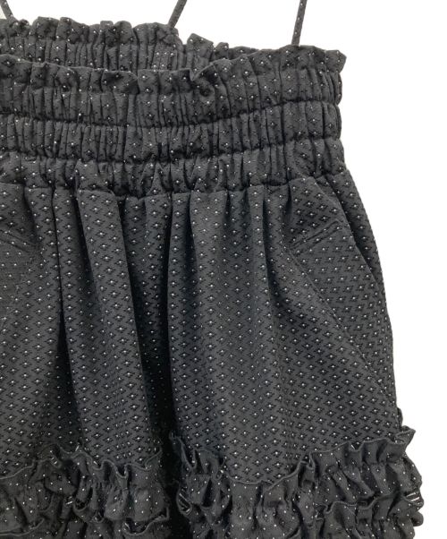 holiday（ホリデー）HOLIDAY (ホリデー) RUFFLE STRAP DRESS ブラック×ホワイト サイズ:ONE SIZEの古着・服飾アイテム