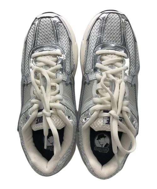NIKE（ナイキ）NIKE (ナイキ) Zoom Vomero 5 
