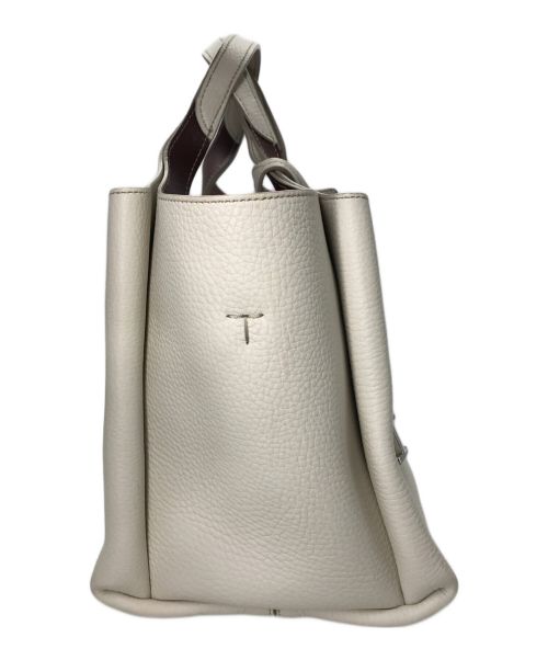 TOD'S（トッズ）TOD'S (トッズ) Tタイムレス トートバッグ ホワイトの古着・服飾アイテム