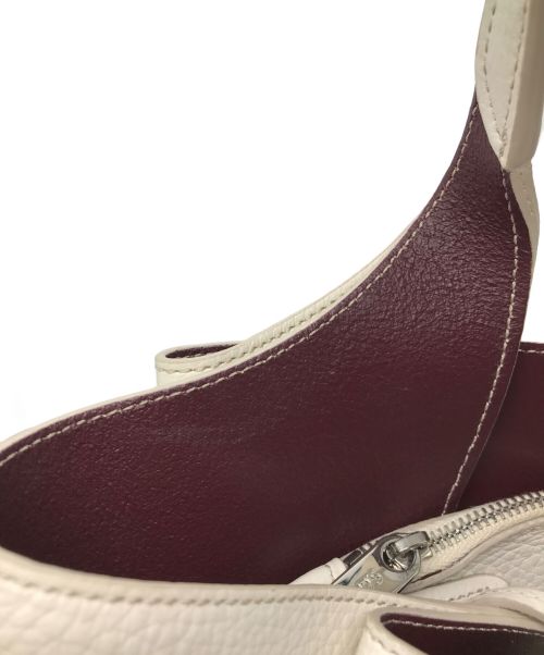 TOD'S（トッズ）TOD'S (トッズ) Tタイムレス トートバッグ ホワイトの古着・服飾アイテム