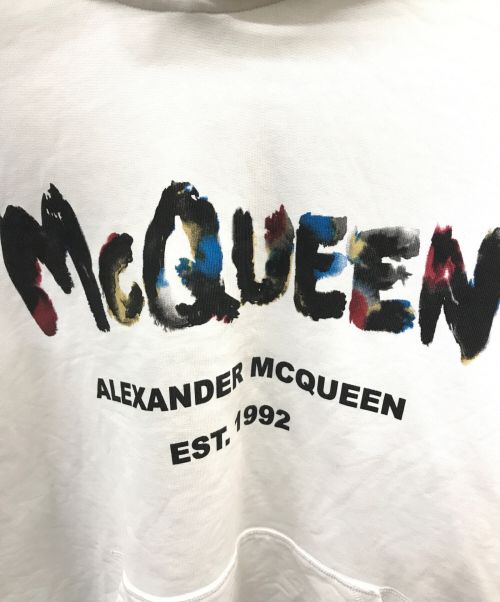 ALEXANDER McQUEEN（アレキサンダーマックイーン）ALEXANDER McQUEEN (アレキサンダーマックイーン) グラフィックプリントコットンフーディー ホワイト サイズ:XLの古着・服飾アイテム