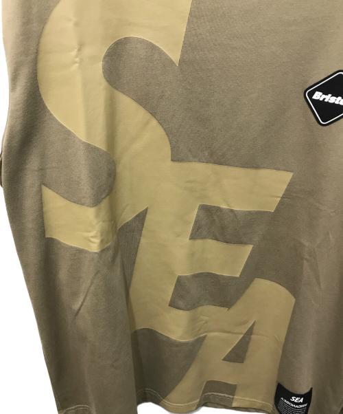 F.C.R.B.（エフシーレアルブリストル）F.C.R.B. (エフシーレアルブリストル) WIND AND SEA (ウィンダンシー) プリントカットソー ブラウン サイズ:Lの古着・服飾アイテム