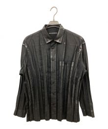 ISSEY MIYAKE MEN（イッセイミヤケメン）の古着「プリーツシワ加工オーバー箔プリントシャツ」｜ブラック
