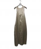 ETRE TOKYOエトレトウキョウ）の古着「オーバルネックカットオフサテンワンピース」｜ベージュ