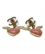 CHANELシャネル）の古着「エンジェルハートココマークピアス」｜ゴールド×ピンク