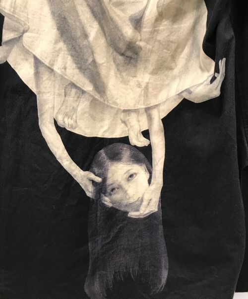 BLACK Scandal Yohji Yamamoto（ブラックスキャンダルヨウジヤマモト）BLACK Scandal Yohji Yamamoto (ブラックスキャンダルヨウジヤマモト) バッグプリントロングシャツ ブラック サイズ:3の古着・服飾アイテム