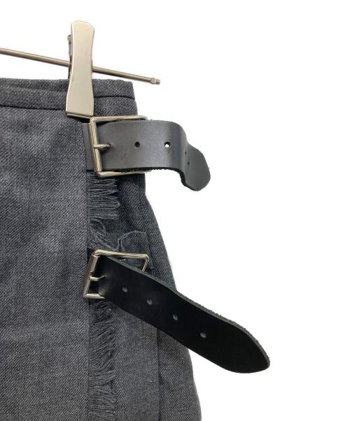 O'NEIL OF DUBLIN（オニールオブダブリン）O'NEIL OF DUBLIN (オニールオブダブリン) キルトスカート グレー サイズ:Sの古着・服飾アイテム