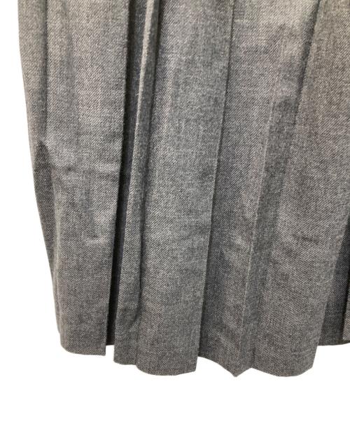 O'NEIL OF DUBLIN（オニールオブダブリン）O'NEIL OF DUBLIN (オニールオブダブリン) キルトスカート グレー サイズ:Sの古着・服飾アイテム