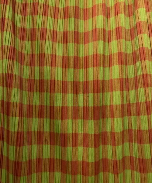 PLEATS PLEASE（プリーツプリーズ）PLEATS PLEASE (プリーツプリーズ) チェックプリーツスカート グリーン×オレンジ サイズ:2の古着・服飾アイテム