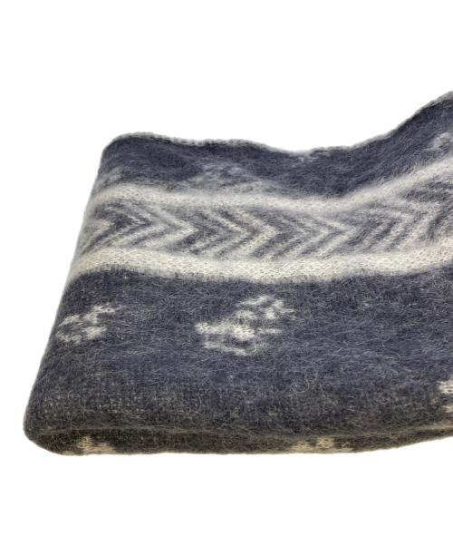 Mame Kurogouchi（マメクロゴウチ）mame kurogouchi (マメクロゴウチ) Osmanthus Motif Knitted Scarf グレーの古着・服飾アイテム