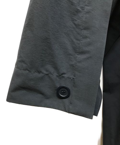 HOMME PLISSE ISSEY MIYAKE（オム プリッセ イッセイ ミヤケ）HOMME PLISSE ISSEY MIYAKE (オムプリッセ イッセイ ミヤケ) WING COAT ネイビー サイズ:3の古着・服飾アイテム