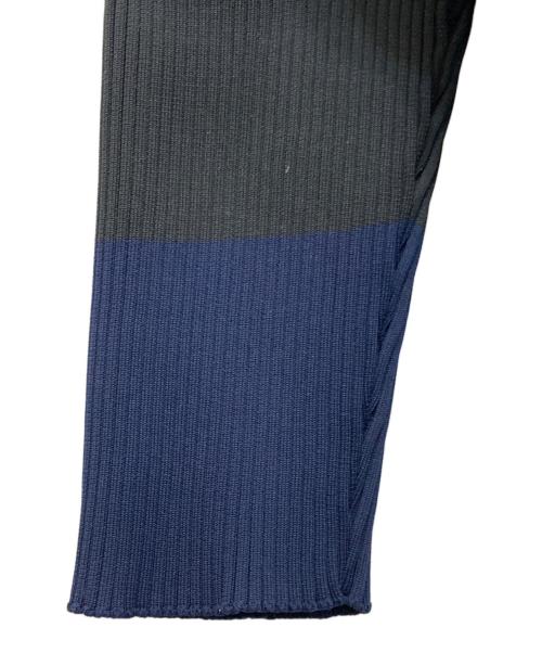 CFCL（シーエフシーエル）CFCL (シーエフシーエル) FLUTED LONG SLEEVE TOP ネイビー×ブラック サイズ:5の古着・服飾アイテム